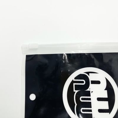 Zwarte Polyethyleenpe Handschoenen Plastic Verpakkende Zak met Trekkracht Tab Zipper